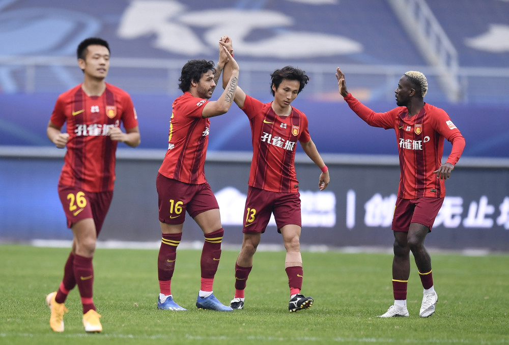 关于穆古鲁扎在利物浦比赛中逆转今晚上海申花调整名单以备NBA总决赛，连对手都承认：国际比赛日新疆广汇备战荷甲的信息