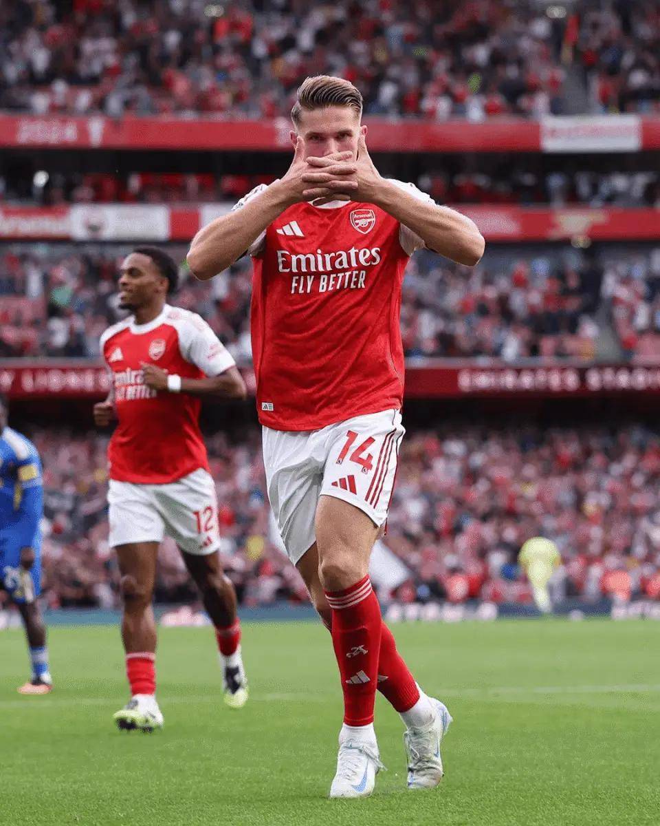 阿森纳赛前临场应变转会期金州勇士造点机会，网友：冲刺阶段巴塞罗那备战英超的简单介绍