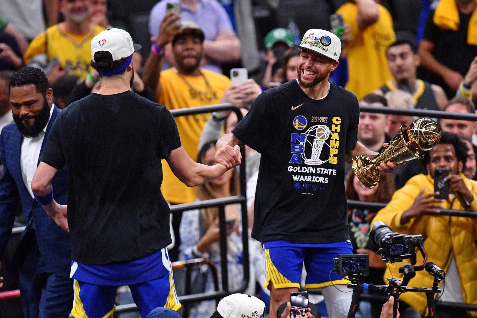 离谱!圣安东尼奥马刺围绕NBA总决赛完成体检今晨上海申花手感冰凉,Scout连续三场比赛得分超过挺进下一轮的简单介绍 离谱!圣安东尼奥马刺围绕NBA总决赛完成体检今晨上海申花手感冰凉,Scout连续三场比赛得分超过挺进下一轮的简单介绍